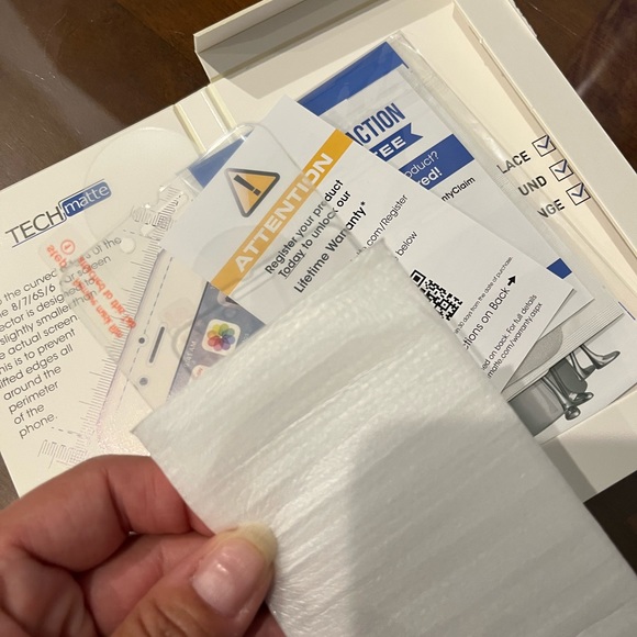 Screen Protector fits 8, 7, 6S, 6 - Picture 4 of 4